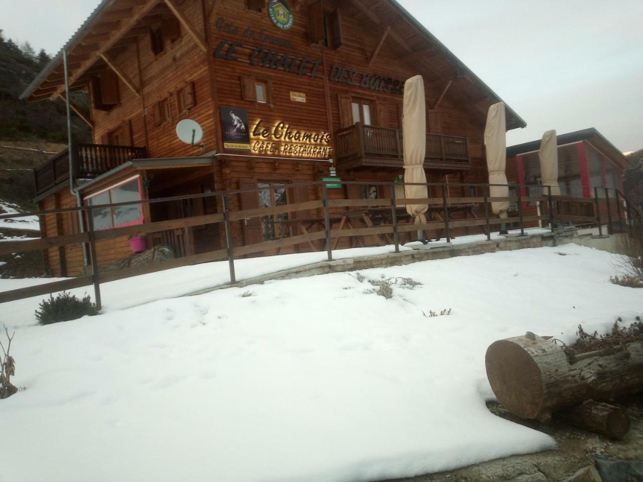 Hotel Le Chalet Des Buisses Roubion Exterior foto