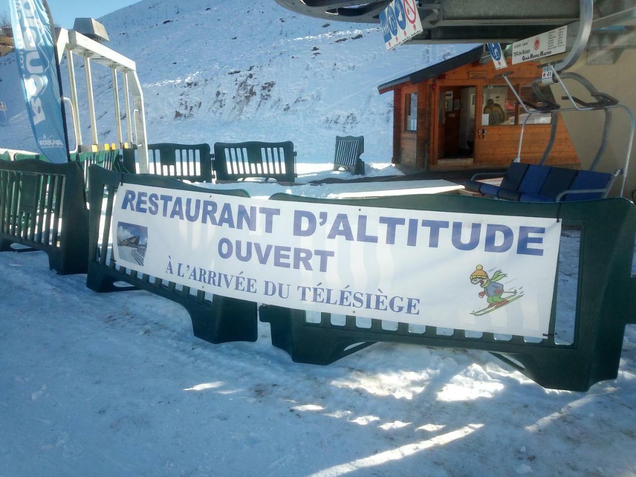 Hotel Le Chalet Des Buisses Roubion Exterior foto